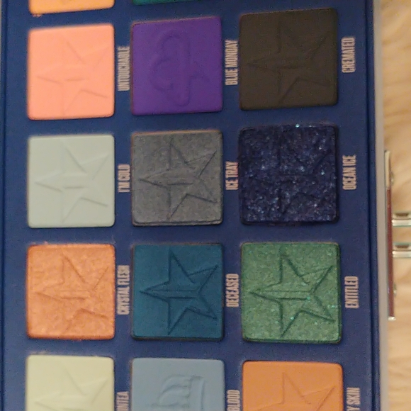💙FIRM! NWT JEFFREE STAR BLUE BLOOD EYESHADOW PALETTE (LAST ONE AVAILABLE) - Picture 11 of 12